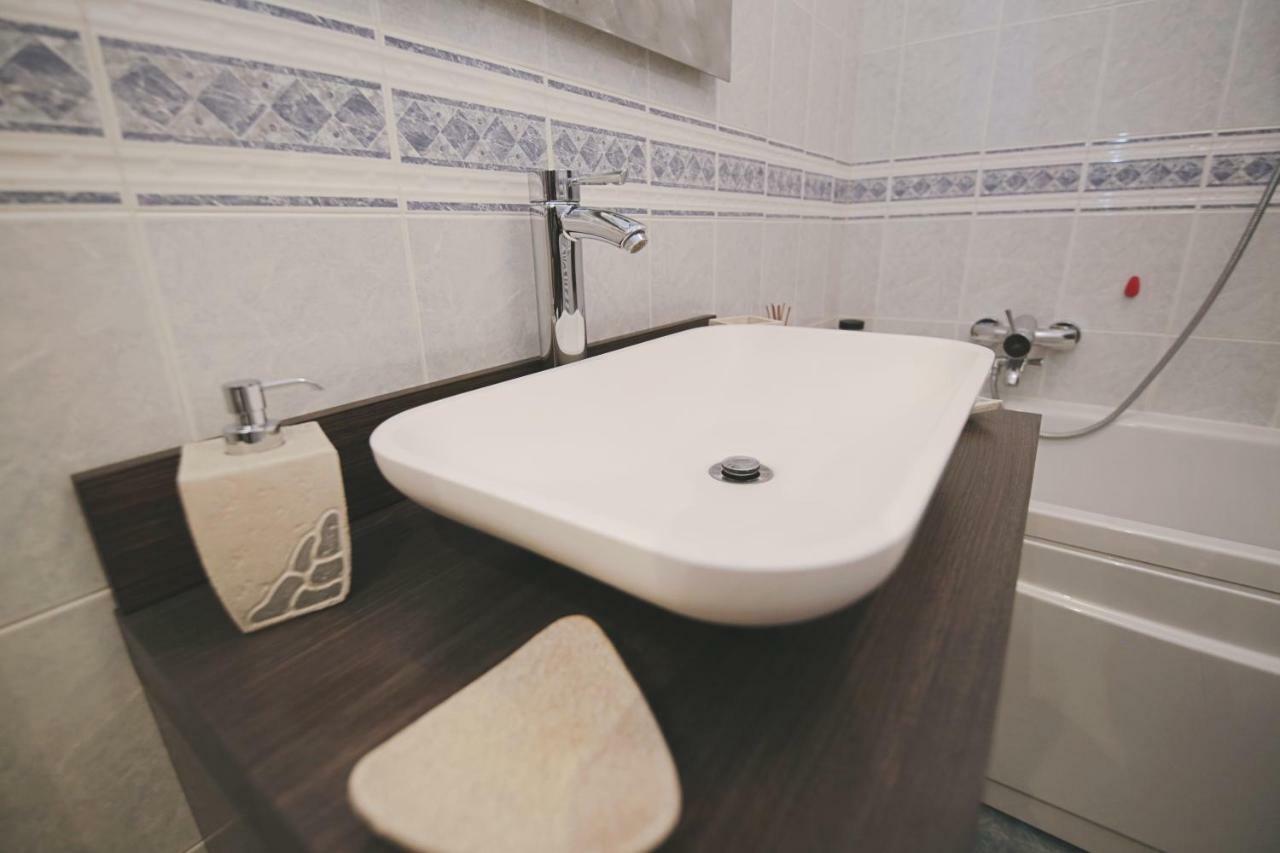 Orea Spiti - Charming Flat & Canal View Few Steps From Movida Mailand Exterior foto